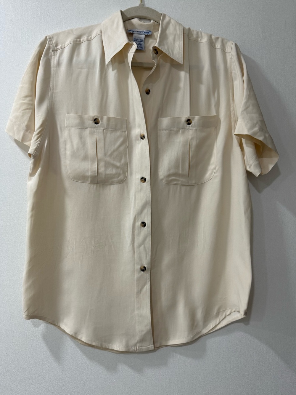 Vintage Anna And Frank Cream Short-Sleeve Button-Down Shirt